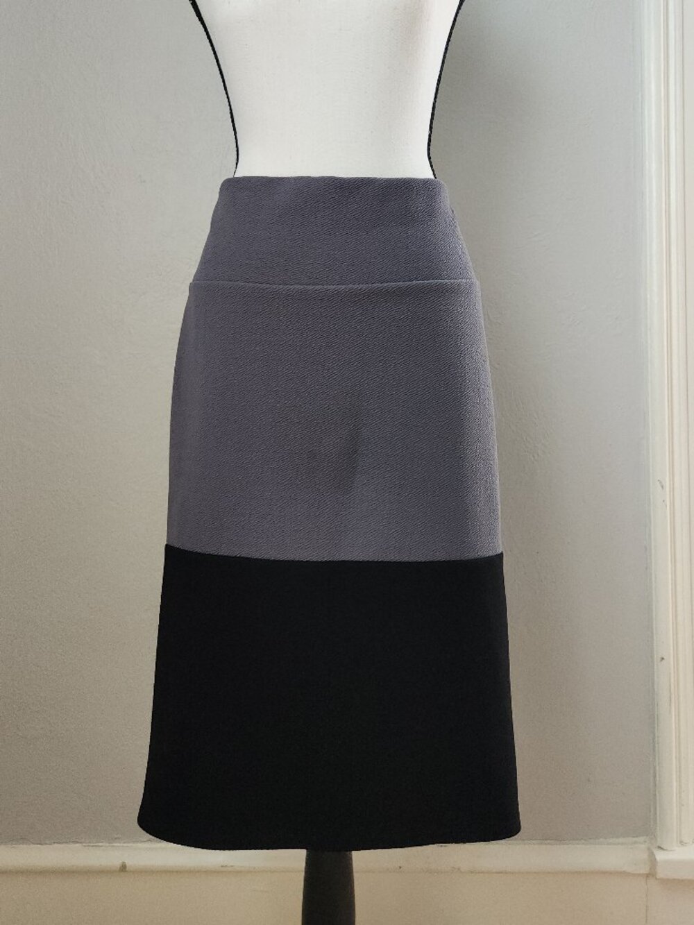 LuLaRoe Colorblock Black & Grey Skirt Size Large